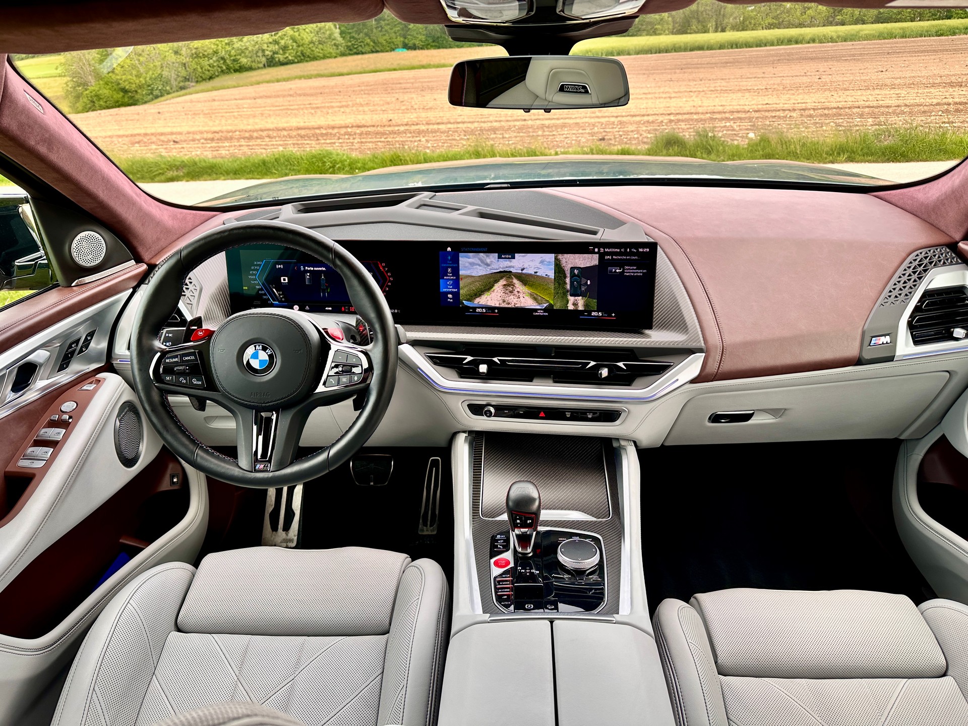 BMW XM xDrive PHEV Steptronic-image-10