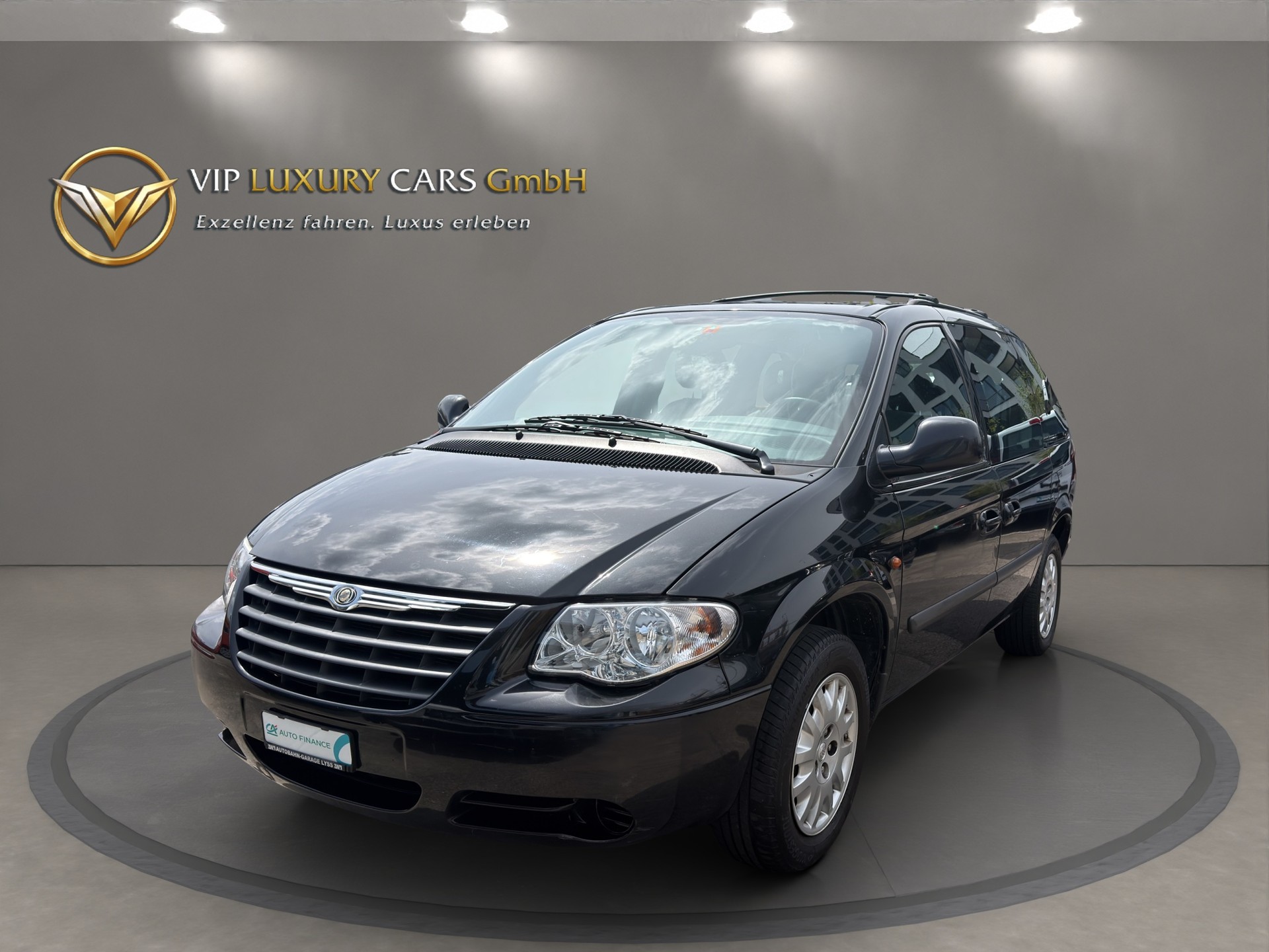 CHRYSLER Voyager 2.4 SE Swiss Edition-showroom-element-1