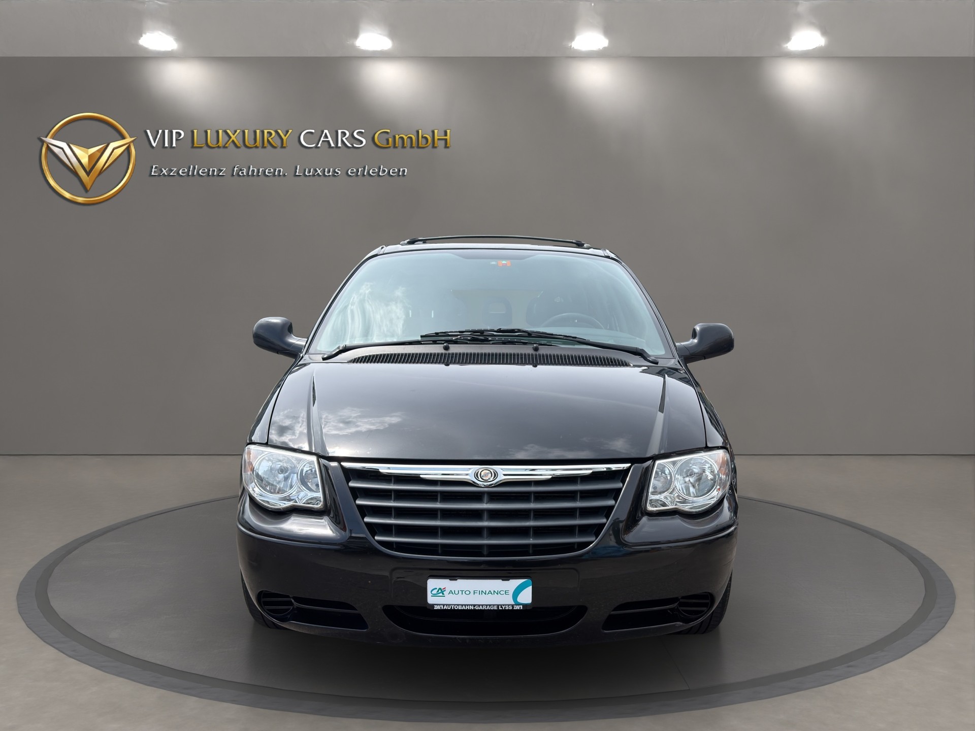 CHRYSLER Voyager 2.4 SE Swiss Edition-showroom-element-2