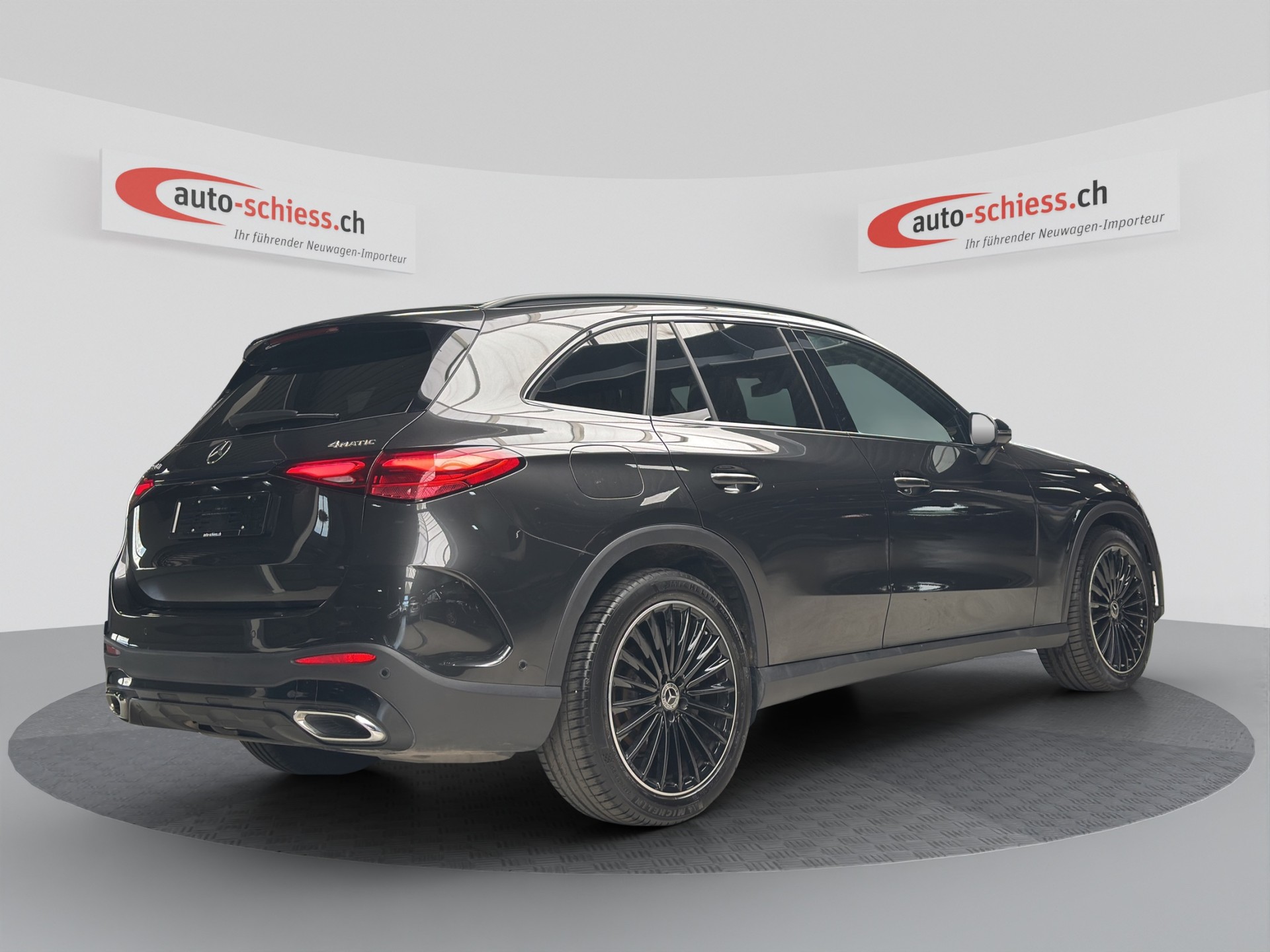 MERCEDES-BENZ GLC 220 d 4Matic AMG Night 9G-Tronic-image-4