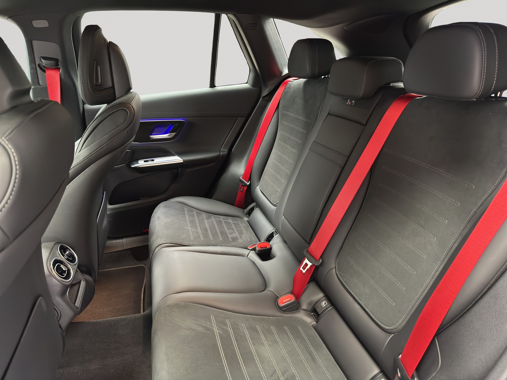 MERCEDES-BENZ GLC 220 d 4Matic AMG Night 9G-Tronic-image-7