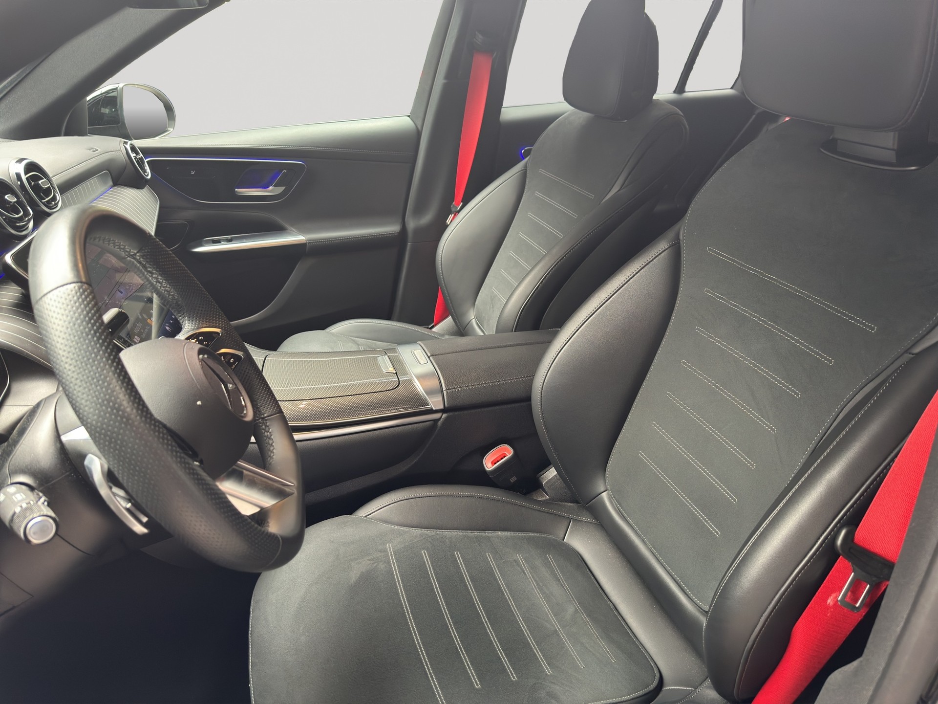 MERCEDES-BENZ GLC 220 d 4Matic AMG Night 9G-Tronic-image-5