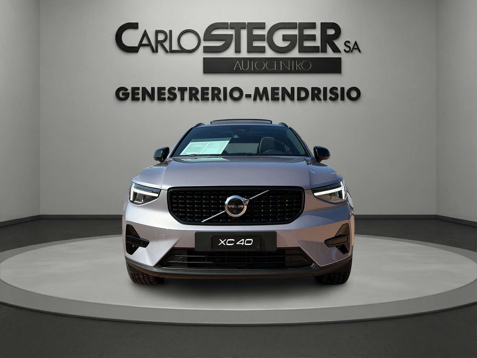 VOLVO XC40 B3 Benzin Mild Hybrid Plus Dark DCT-showroom-element-1