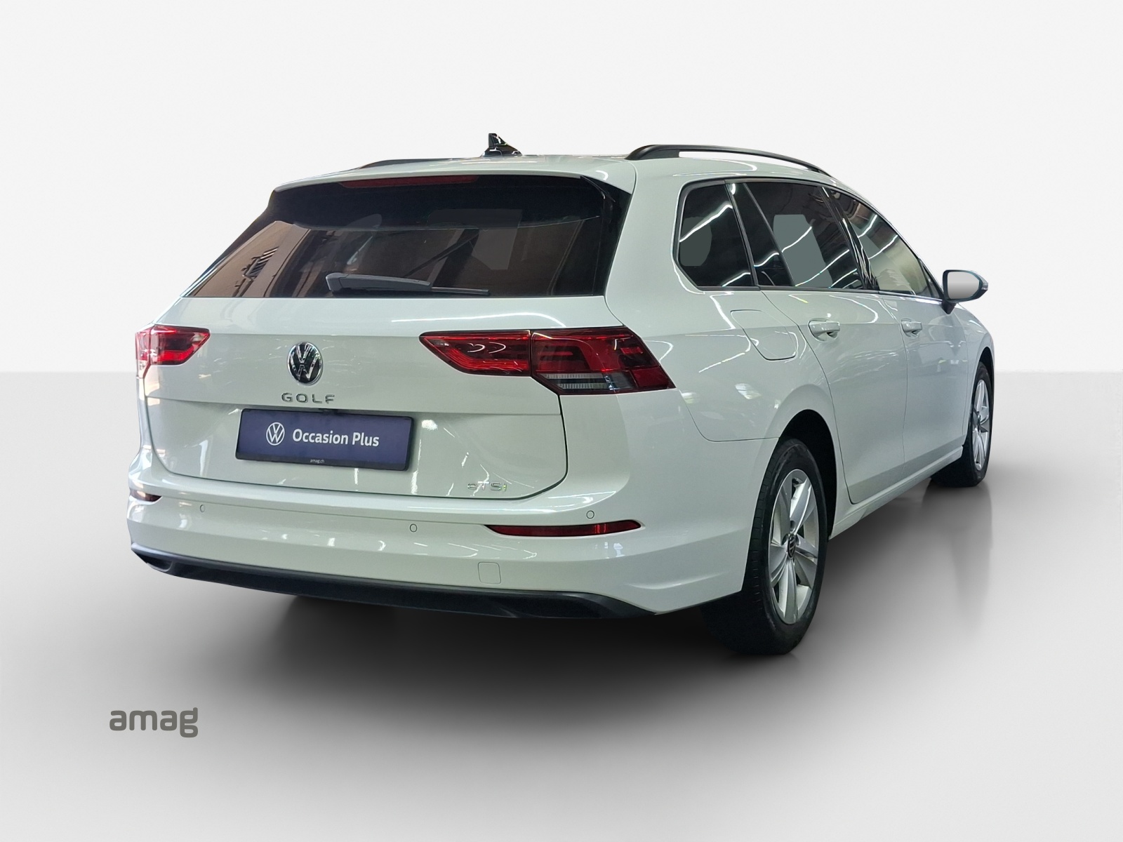 VW Golf Variant 1.0 eTSI mHEV Life DSG-image-4