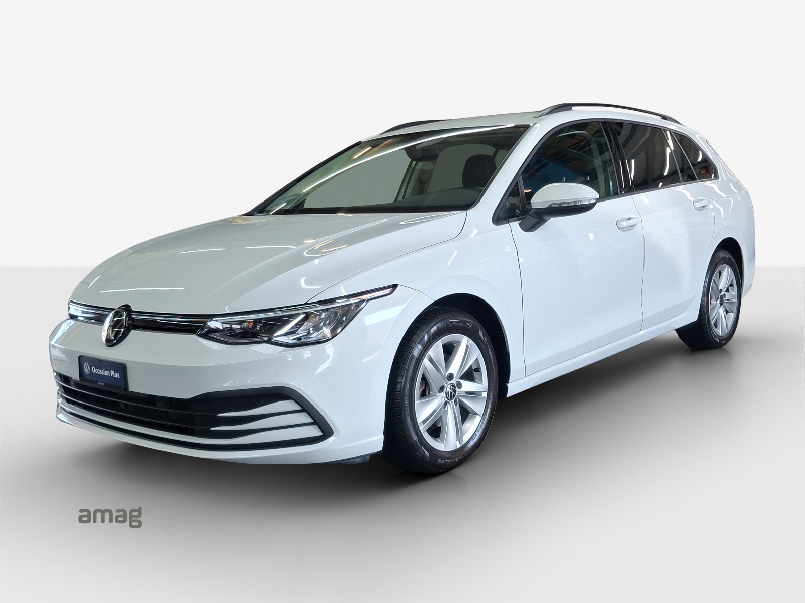 VW Golf Variant 1.0 eTSI mHEV Life DSG-image-0