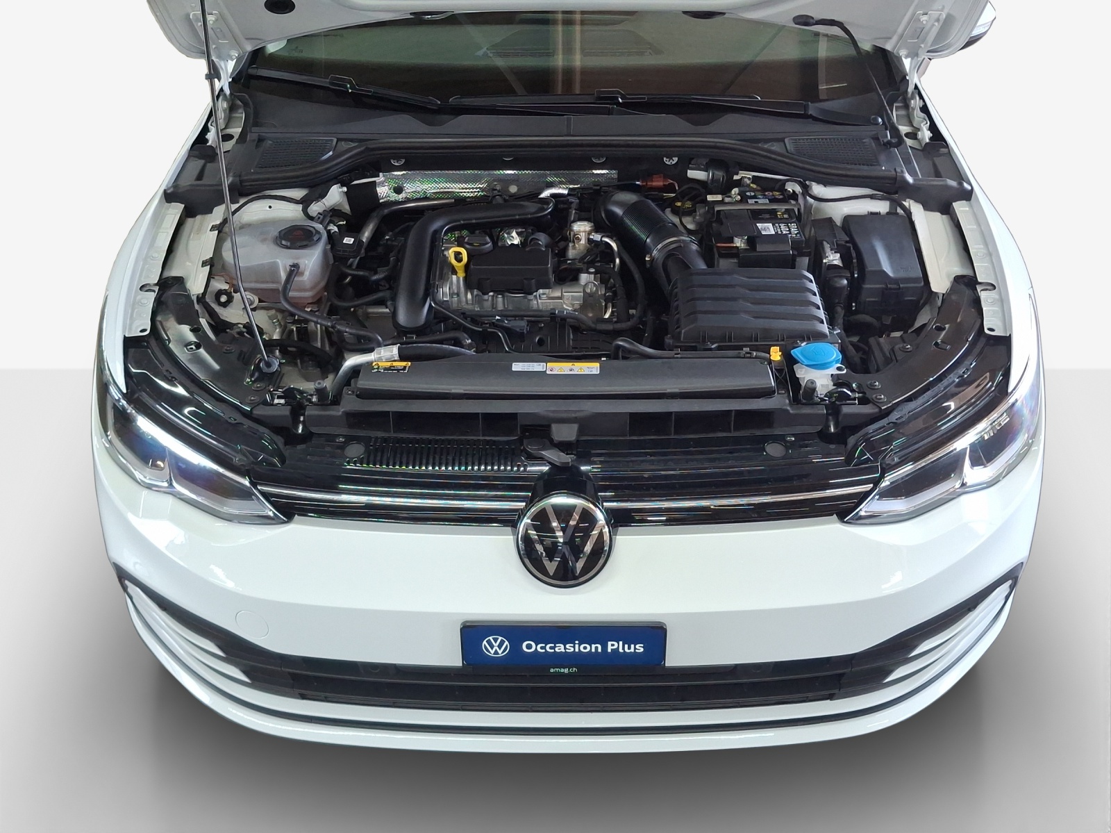 VW Golf Variant 1.0 eTSI mHEV Life DSG-image-15