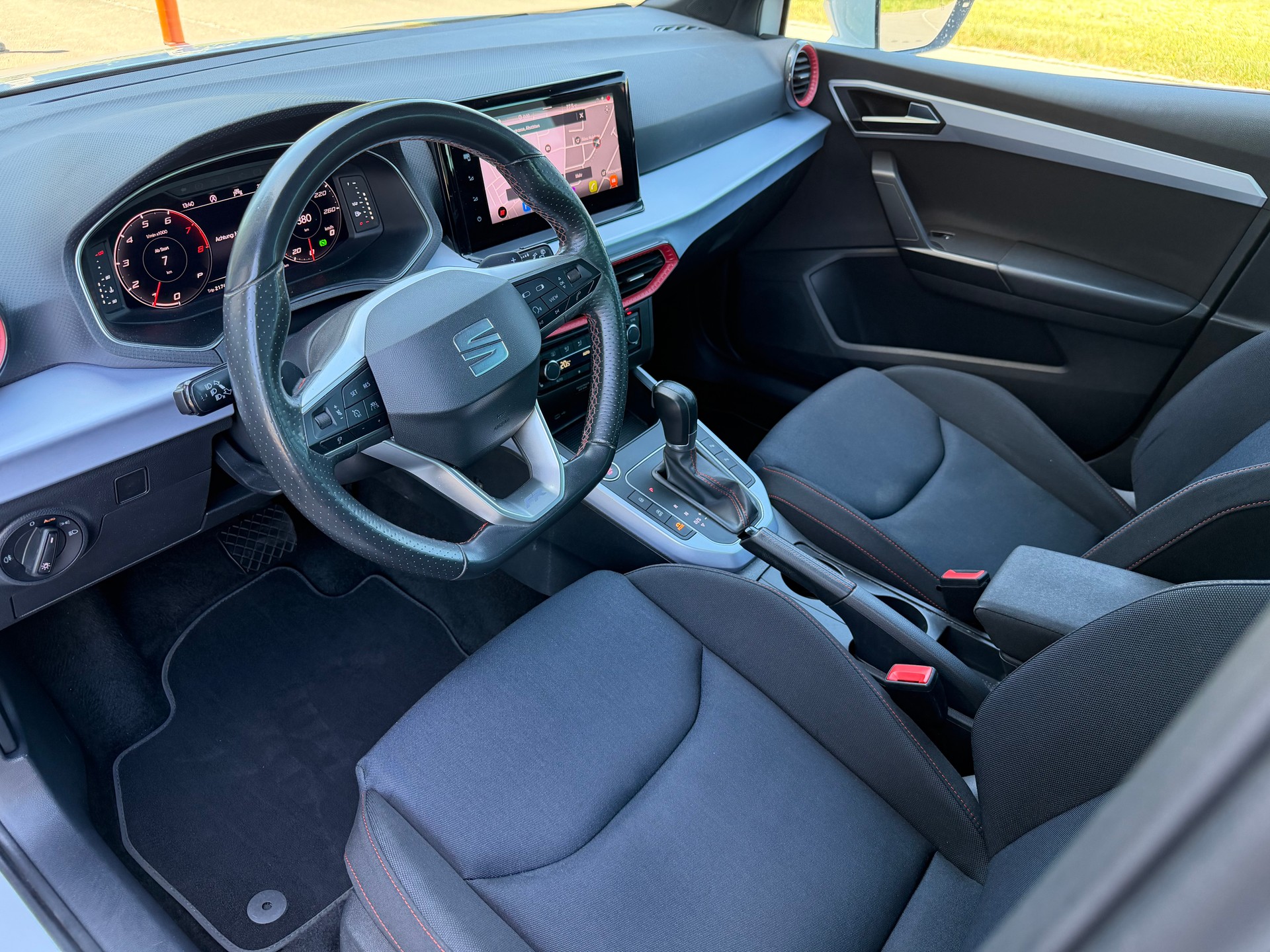 SEAT Arona 1.0 TSI Eco FR DSG-image-10