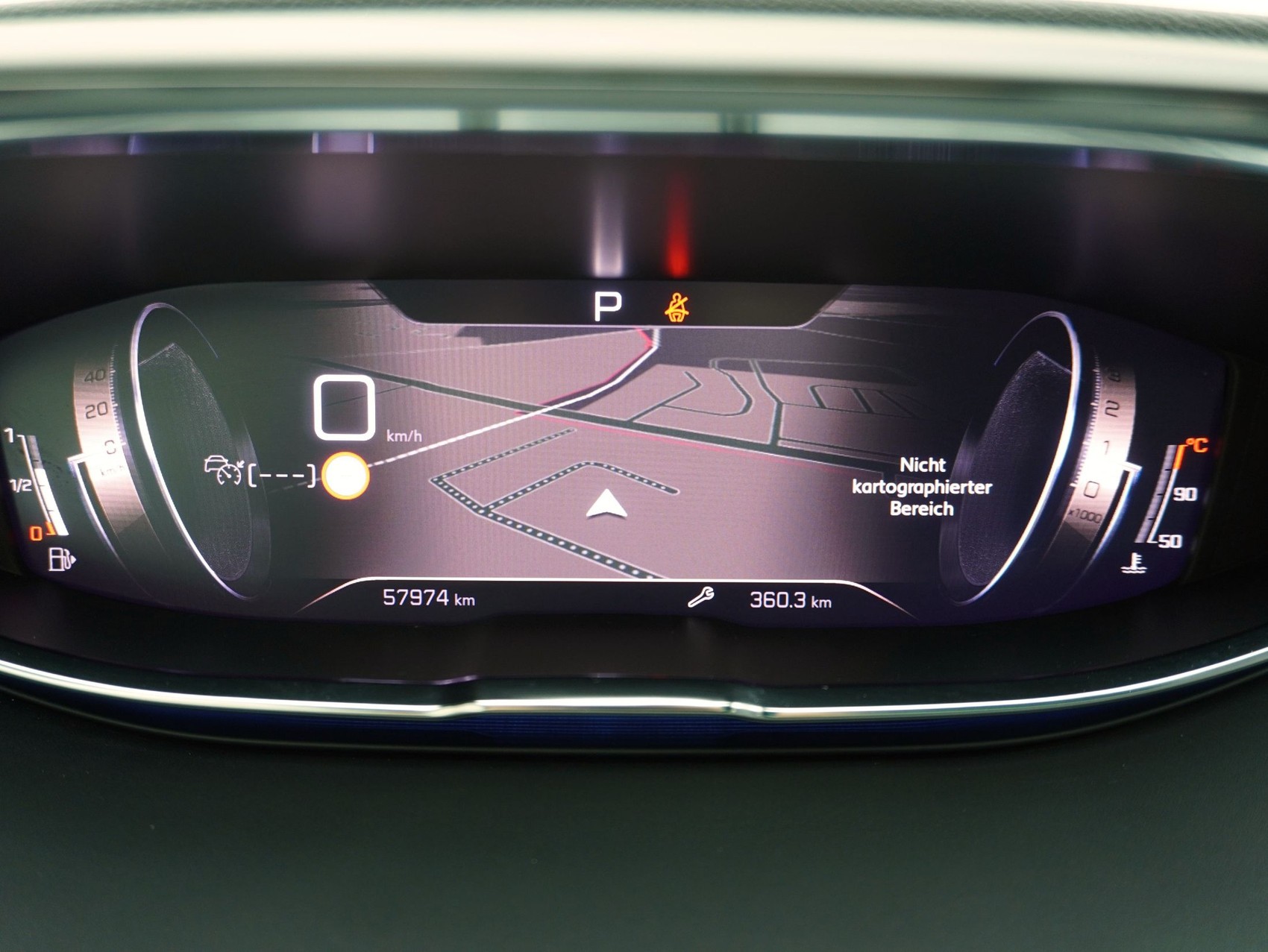 PEUGEOT 5008 2.0 BlueHDi GT Pack-image-19