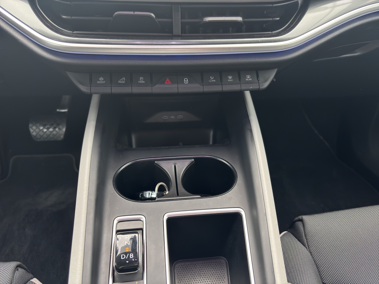 SKODA Elroq 85-image-11