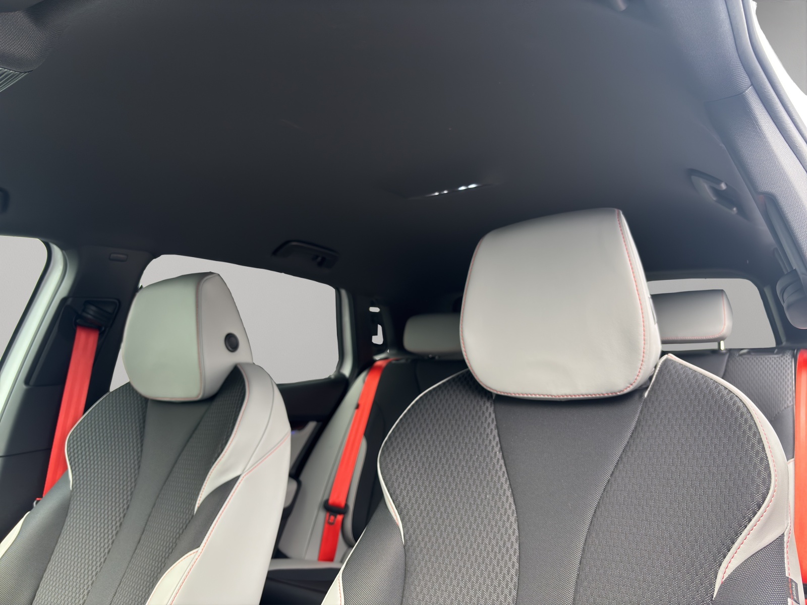 SKODA Elroq 85-image-13