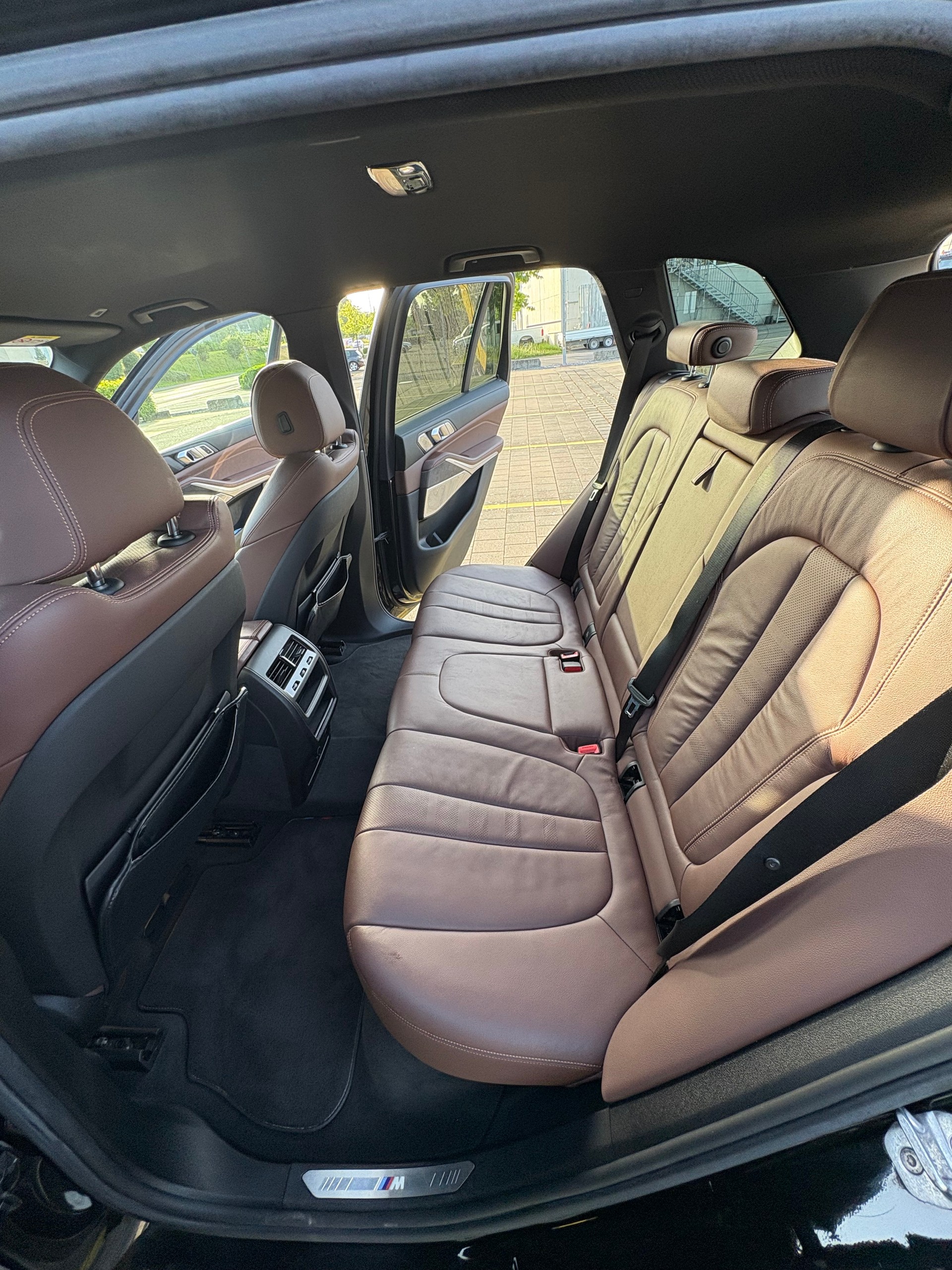 BMW M50d xDrive-image-4