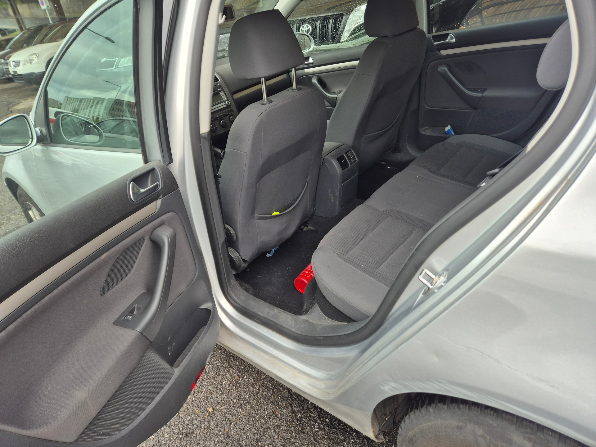 VW Golf 2.0 FSI Comfortline 4Motion-image-10