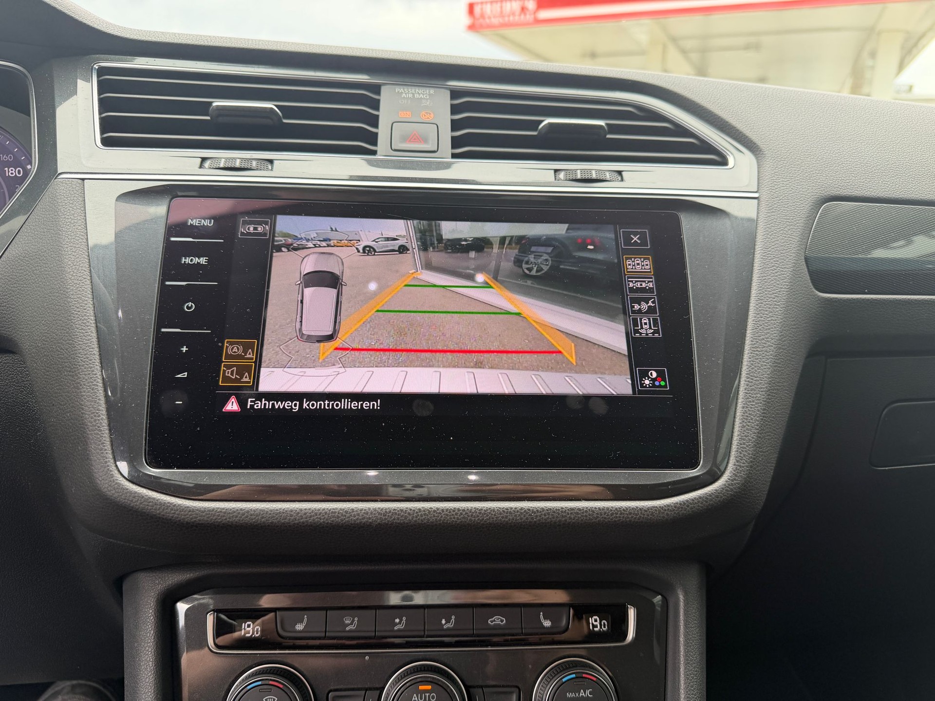 VW Tiguan Allspace 2.0 TDI SCR Highline 4Motion DSG-image-17