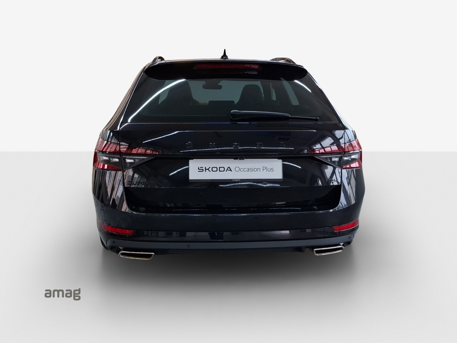 SKODA Superb Combi 2.0 TSI SportLine Light 4x4 DSG-image-3