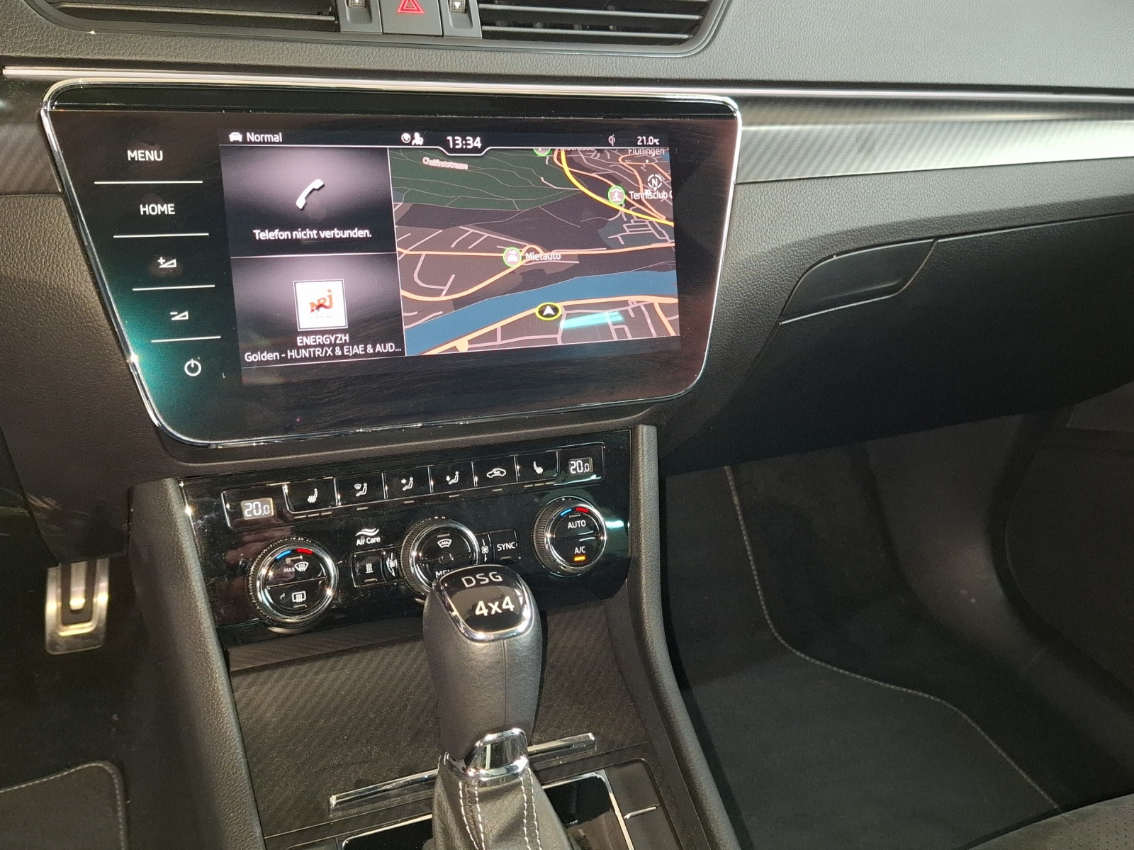 SKODA Superb Combi 2.0 TSI SportLine Light 4x4 DSG-image-10
