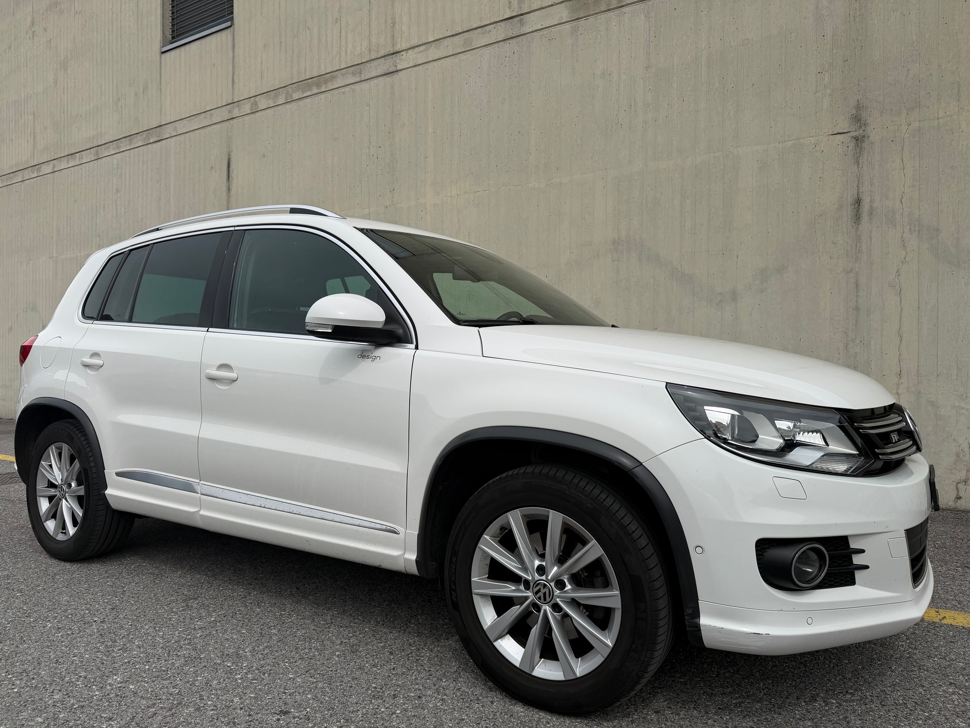VW Tiguan 2.0 TSI Design 4Motion DSG-image-6