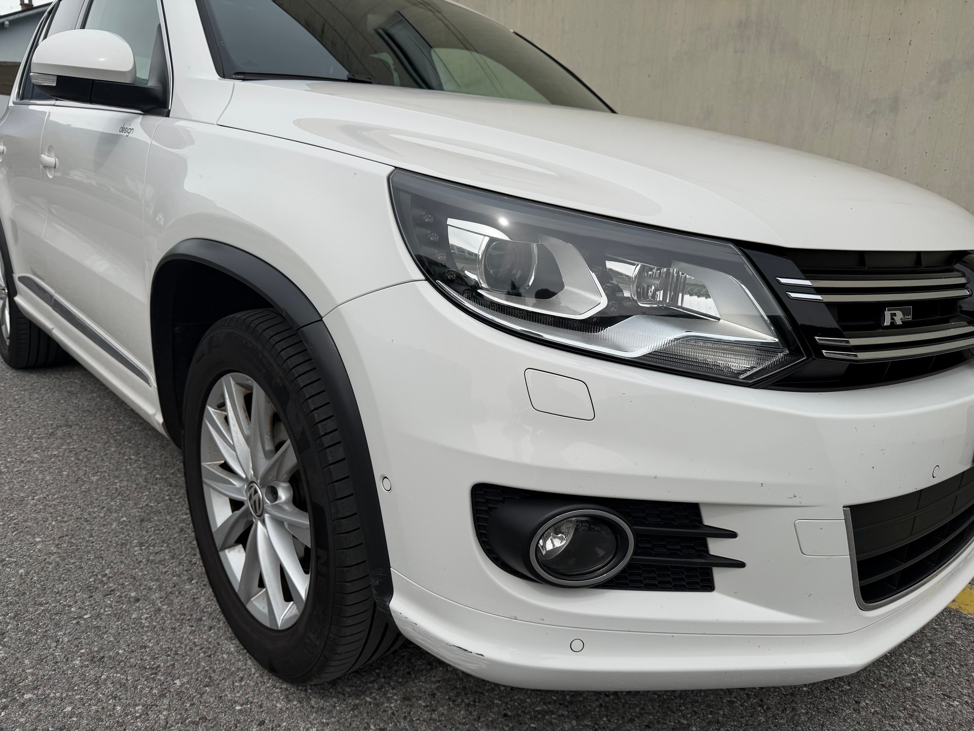 VW Tiguan 2.0 TSI Design 4Motion DSG-image-10