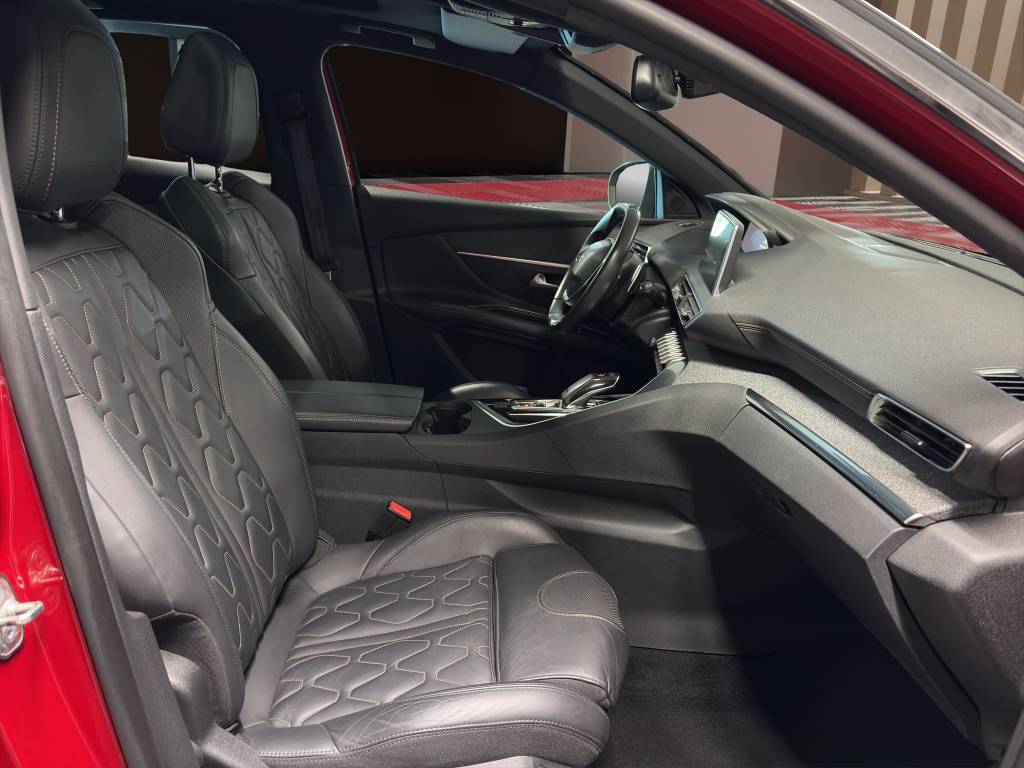 PEUGEOT 3008 1.6 THP GT Line EAT-image-6