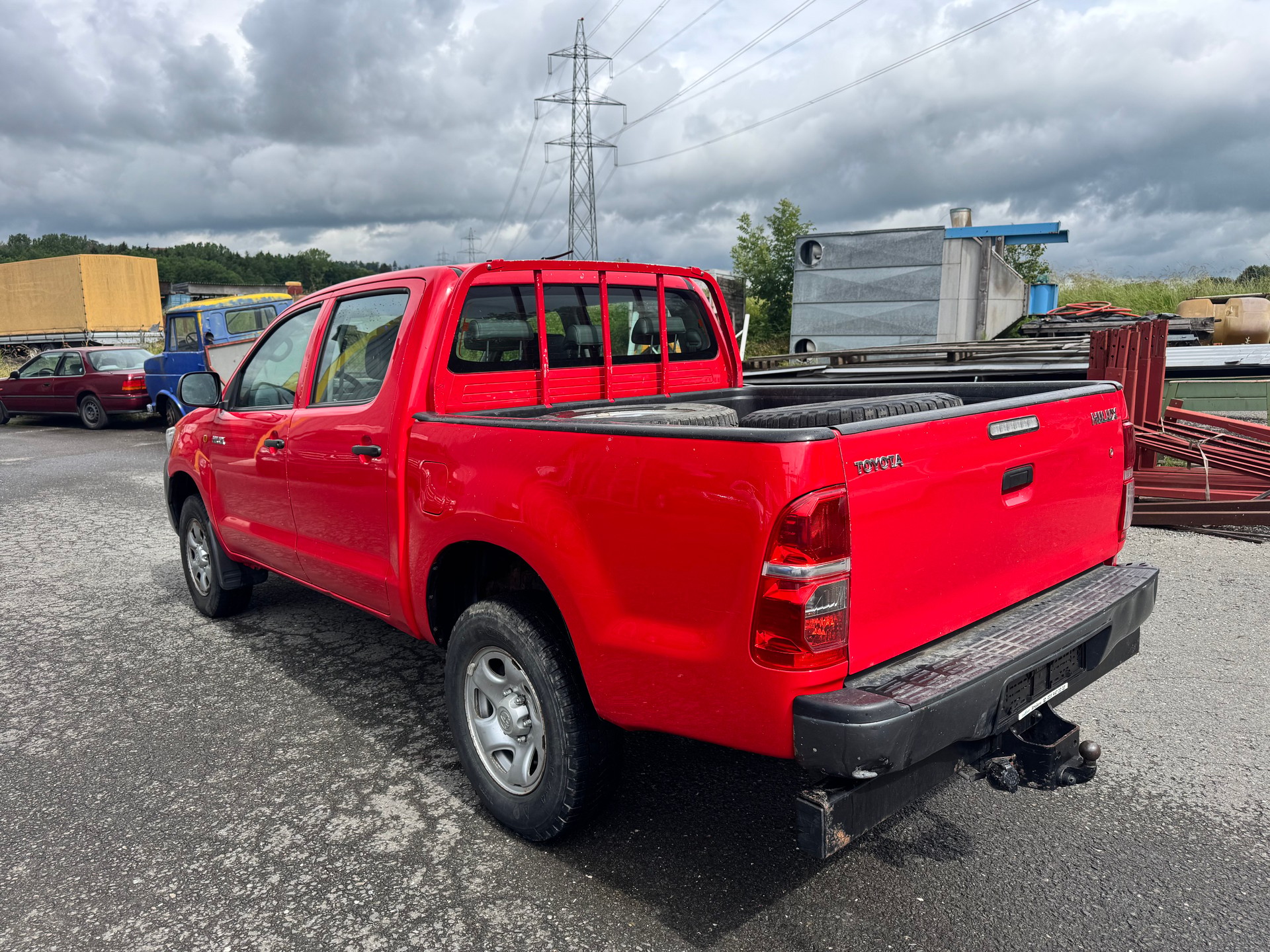 TOYOTA Hilux 2.5D 4WD Double Cab Luna-image-2