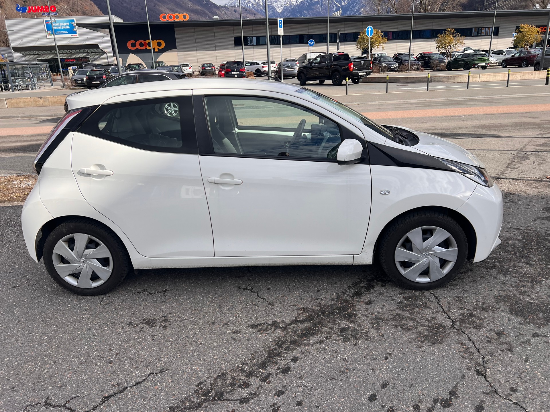 TOYOTA Aygo 1.0 VVT-i x-pure MultiMode-image-0