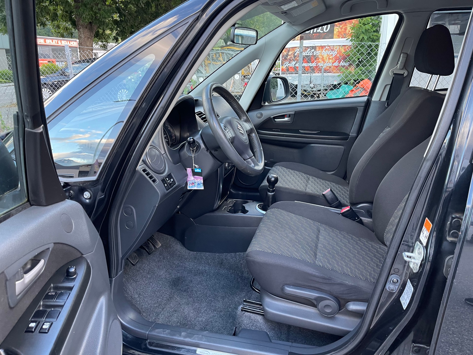 SUZUKI SX4 1.6 16V GL Top 2WD-image-24