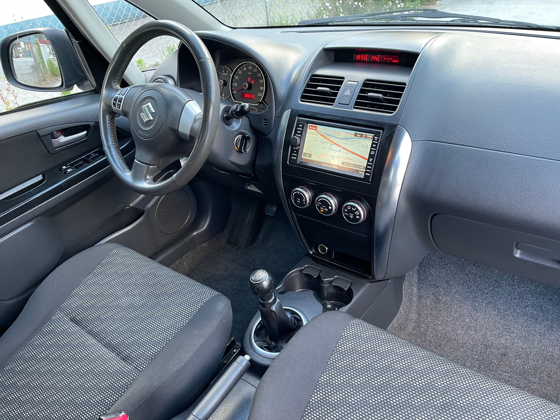 SUZUKI SX4 1.6 16V GL Top 2WD-image-9