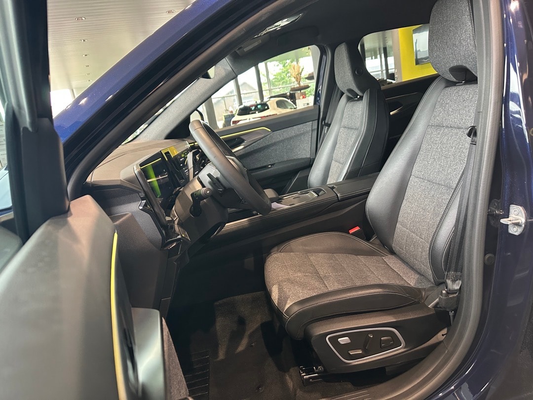 RENAULT Espace 1.2 E-Tech 200 Techno 7-Sitze-image-10