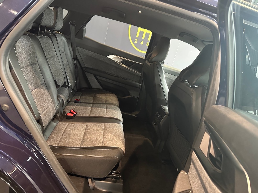 RENAULT Espace 1.2 E-Tech 200 Techno 7-Sitze-image-19