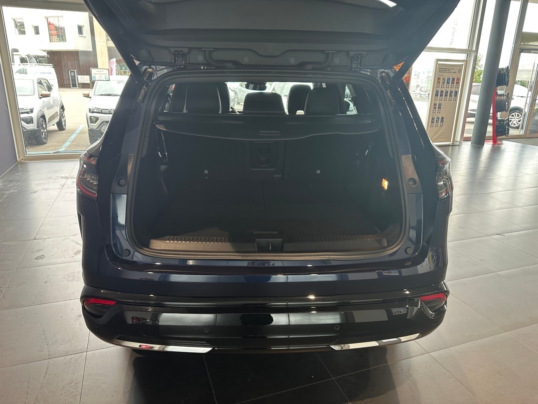 RENAULT Espace 1.2 E-Tech 200 Techno 7-Sitze-image-6