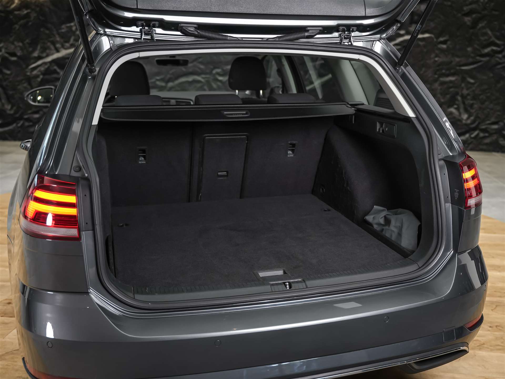 VW Golf Variant 1.5 TSI EVO Comfortline DSG *CH Auto*Abstandsregler*Sitzheizung*-image-31