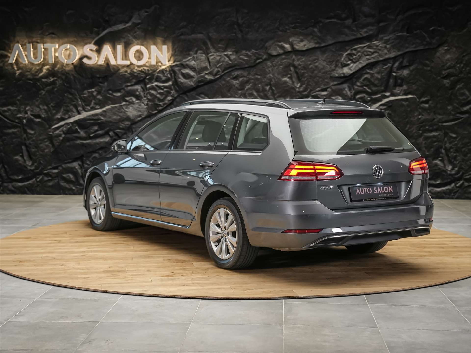 VW Golf Variant 1.5 TSI EVO Comfortline DSG *CH Auto*Abstandsregler*Sitzheizung*-image-2
