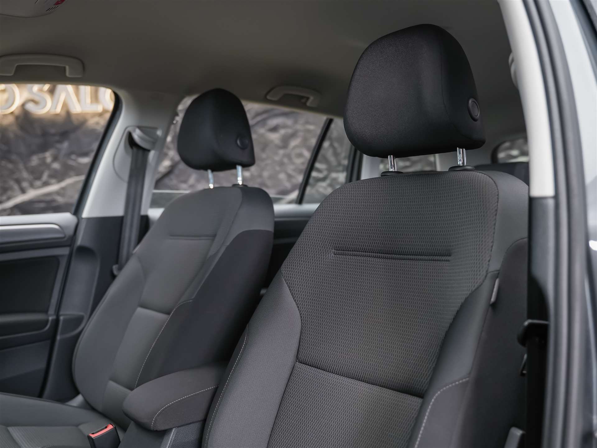 VW Golf Variant 1.5 TSI EVO Comfortline DSG *CH Auto*Abstandsregler*Sitzheizung*-image-9