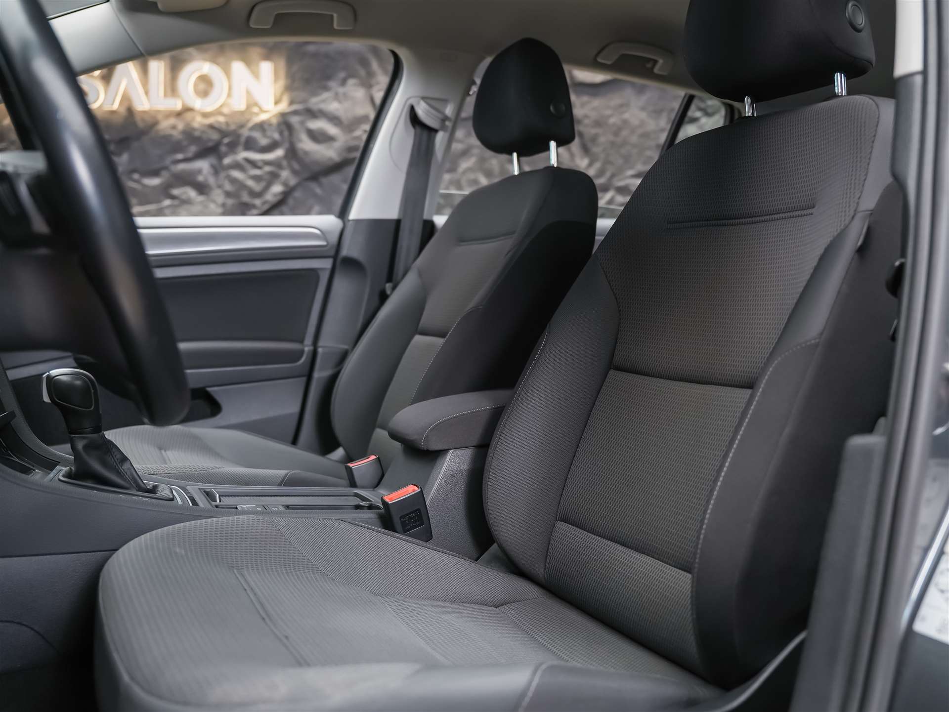 VW Golf Variant 1.5 TSI EVO Comfortline DSG *CH Auto*Abstandsregler*Sitzheizung*-image-8