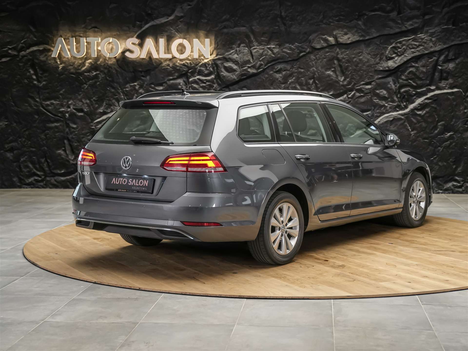 VW Golf Variant 1.5 TSI EVO Comfortline DSG *CH Auto*Abstandsregler*Sitzheizung*-image-4