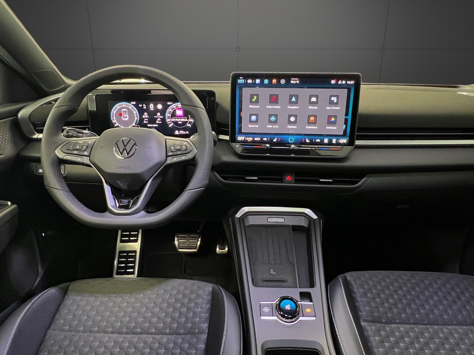 VW T-Roc 1.5 eTSI mHEV R-Line DSG-image-9