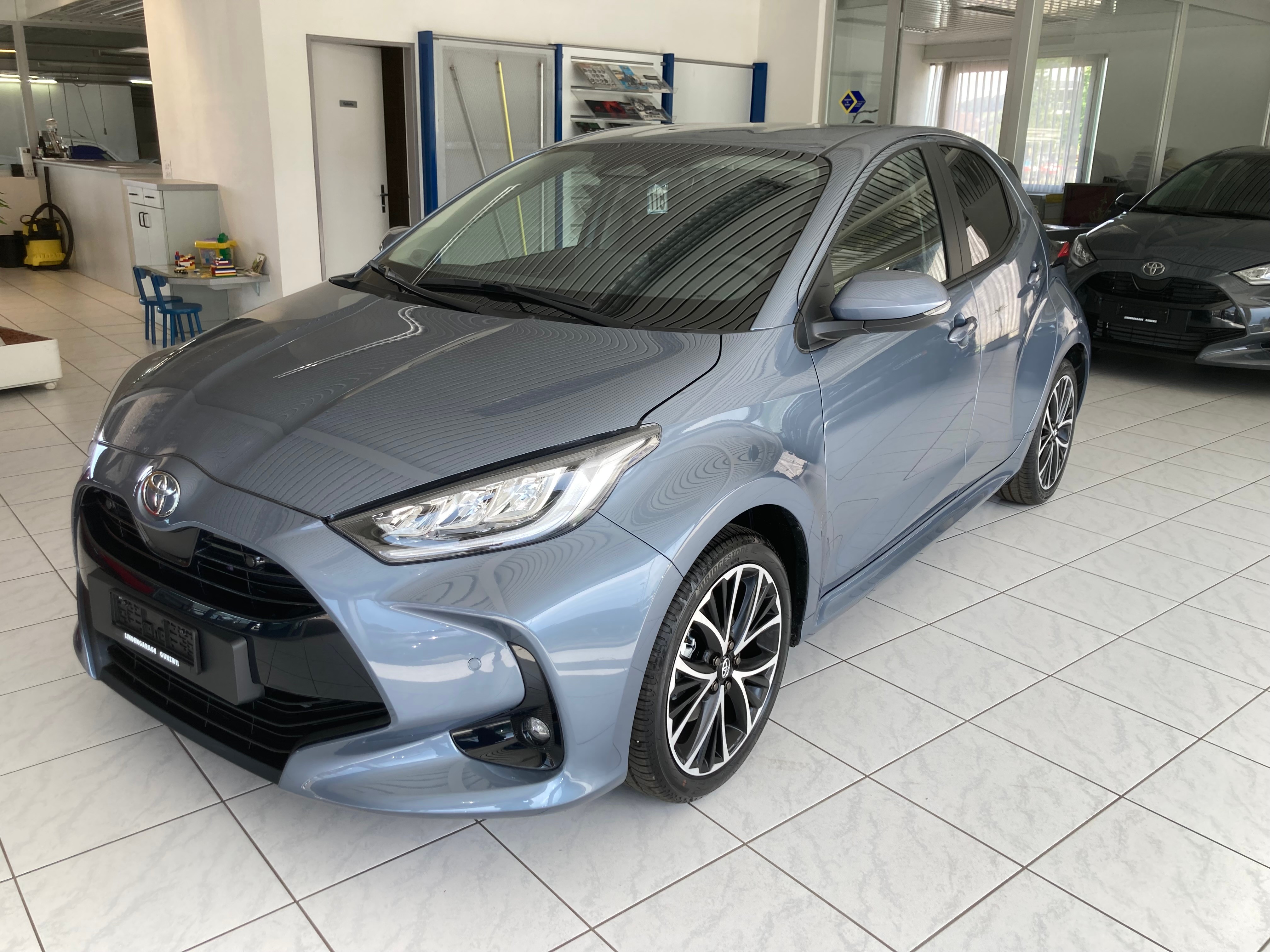 Car photo
