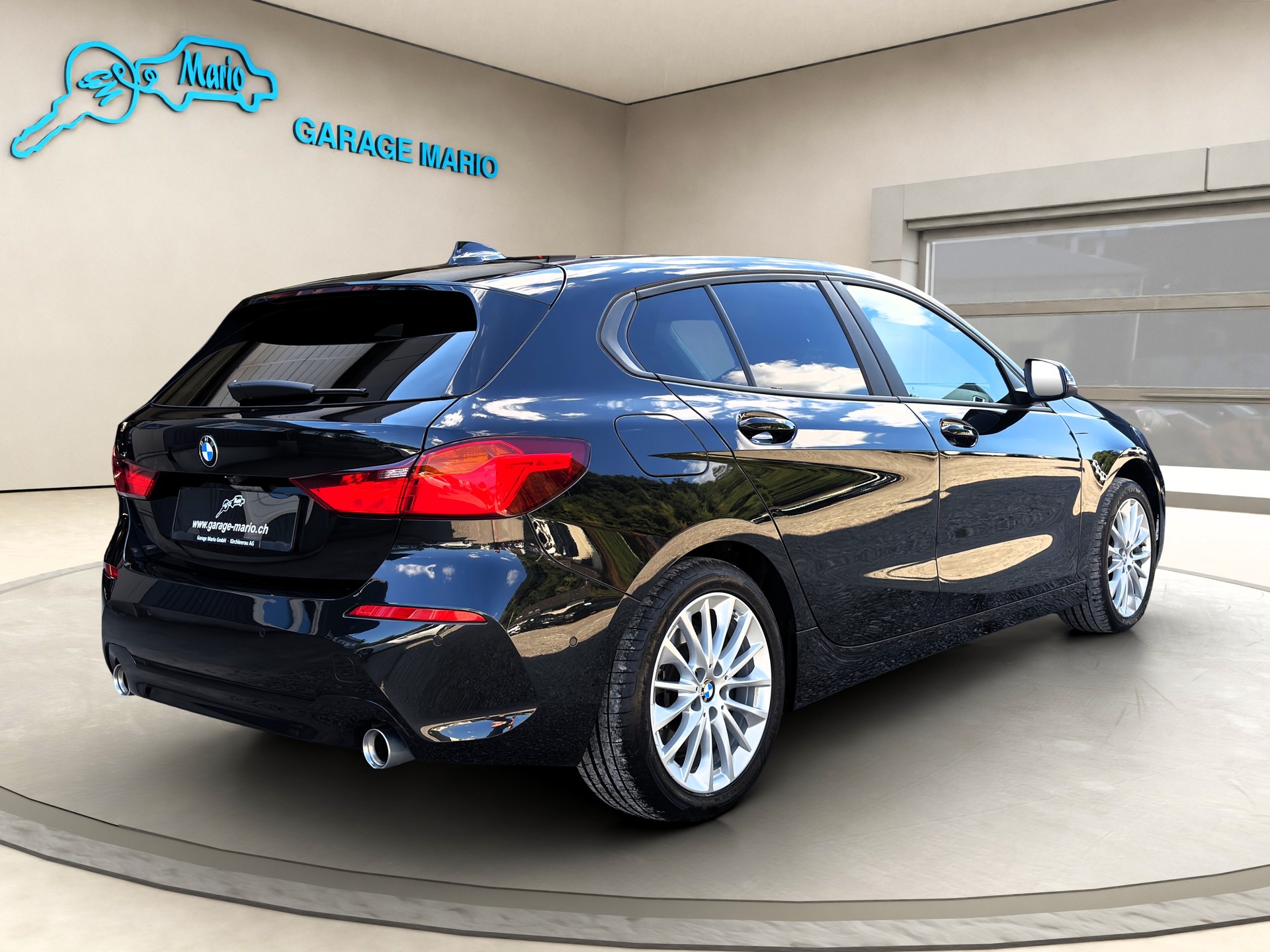 BMW 120d xDrive Steptronic ✅CH-Fahrzeug & 8-fach bereift auf ALU✅-image-4
