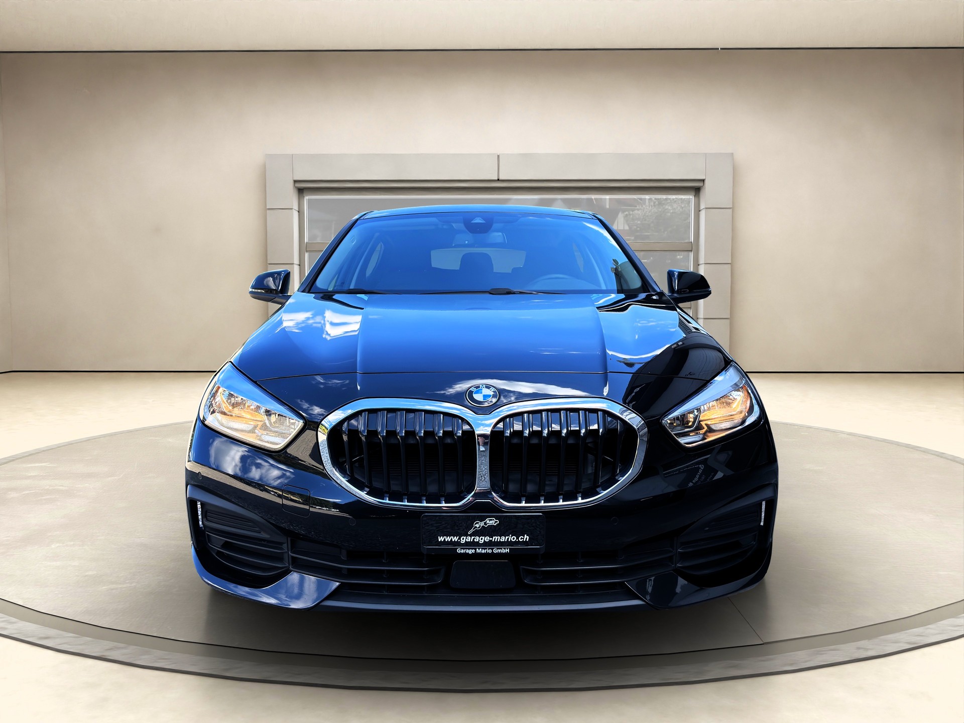 BMW 120d xDrive Steptronic ✅CH-Fahrzeug & 8-fach bereift auf ALU✅-image-1