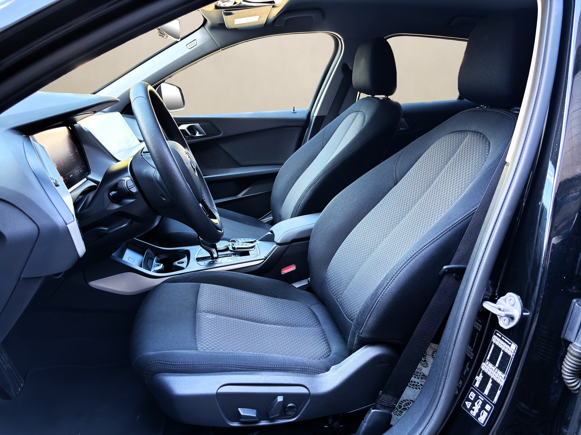 BMW 120d xDrive Steptronic ✅CH-Fahrzeug & 8-fach bereift auf ALU✅-image-8