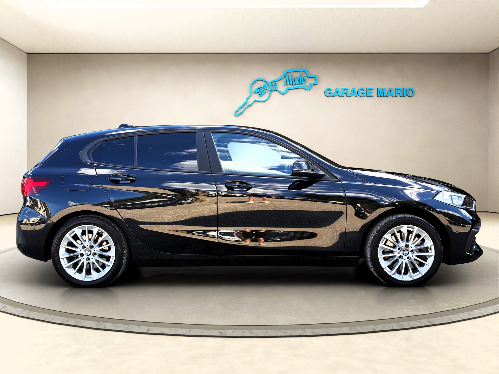 BMW 120d xDrive Steptronic ✅CH-Fahrzeug & 8-fach bereift auf ALU✅-image-3