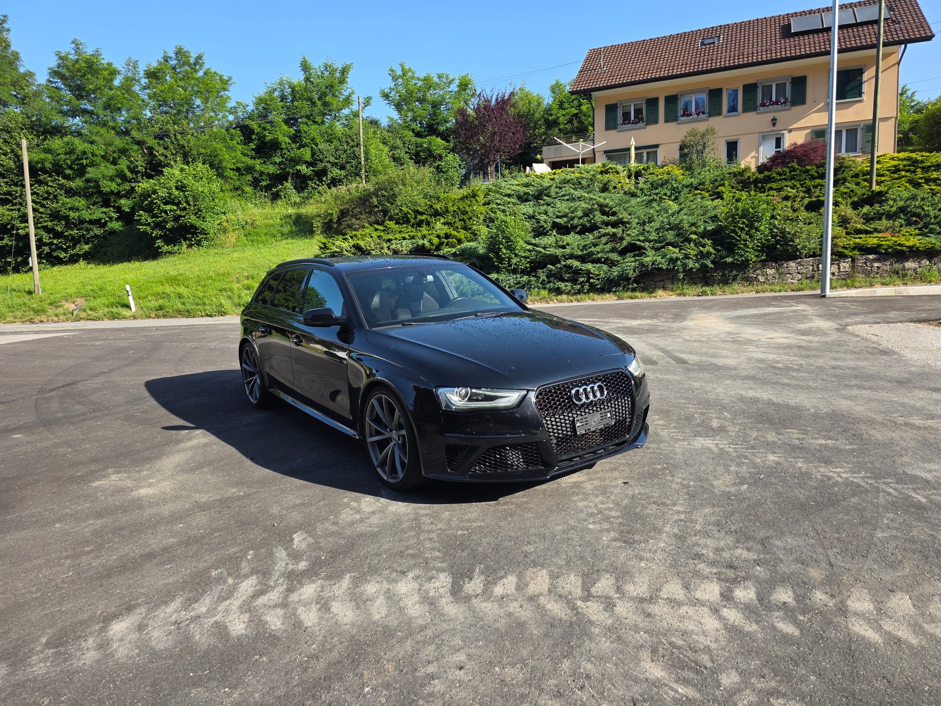 AUDI RS4 Avant 4.2 FSI V8 quattro S-tronic-image-1