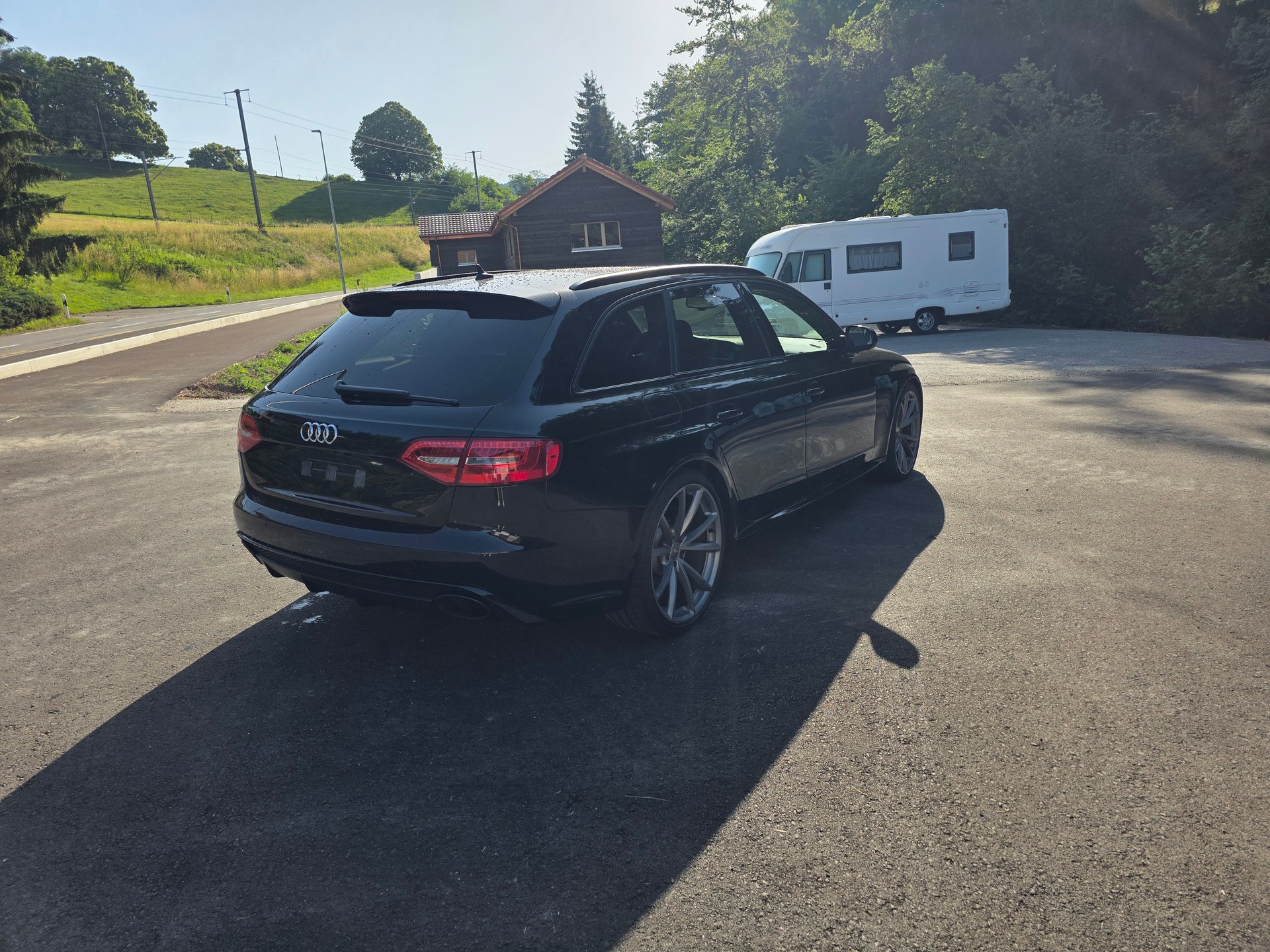 AUDI RS4 Avant 4.2 FSI V8 quattro S-tronic-image-4