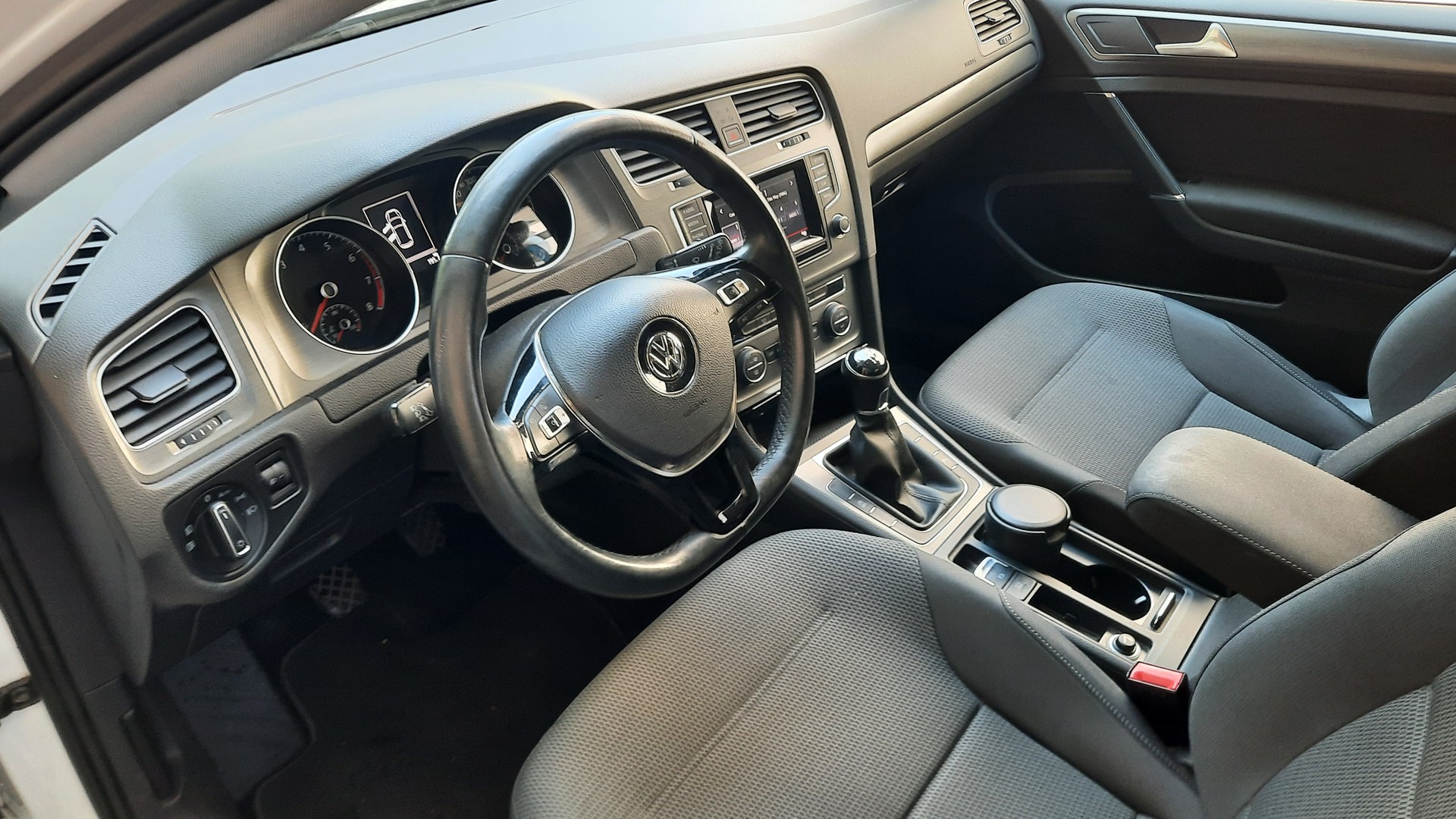 VW Golf 1.2 TSI Comfortline-image-4