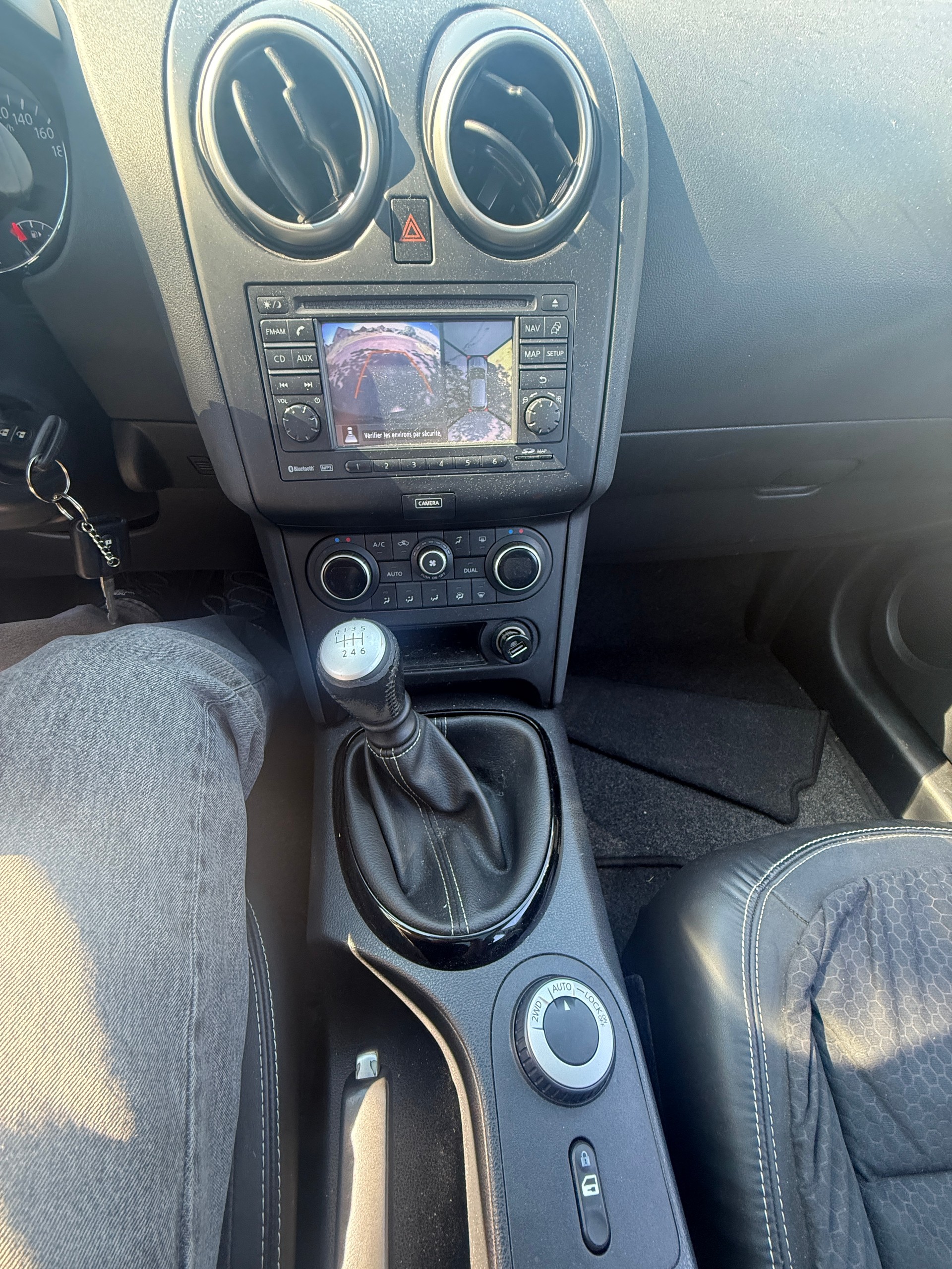 NISSAN Qashqai +2 2.0 4WD tekna-image-9