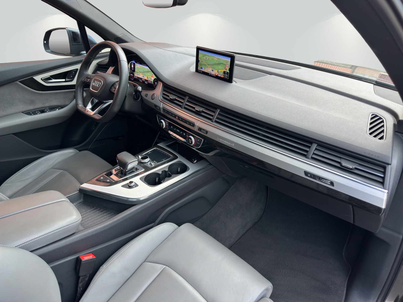 AUDI Q7 50 TDI quattro tiptronic-image-7