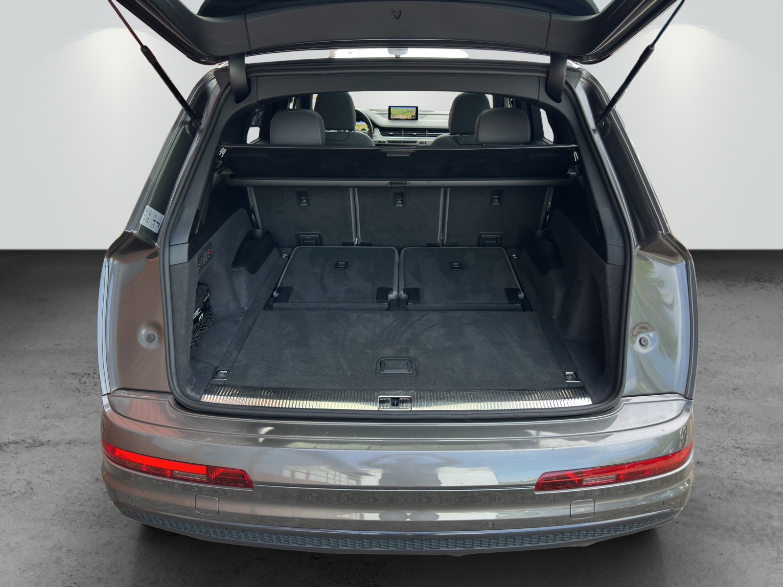 AUDI Q7 50 TDI quattro tiptronic-image-9