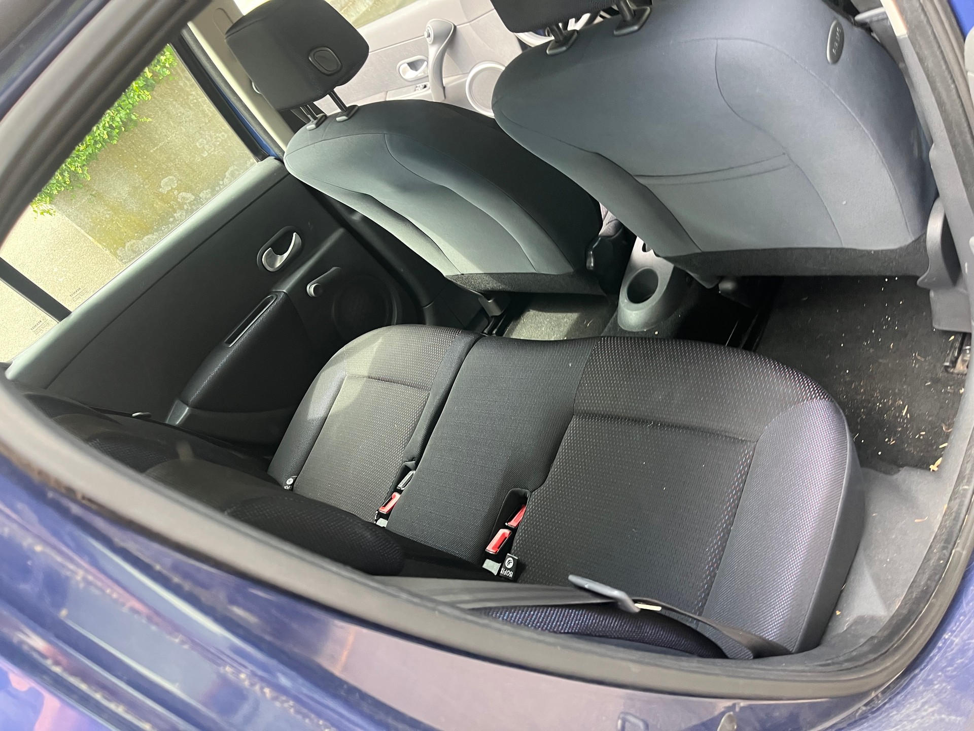 RENAULT Clio 1.6 16V Dynamique-image-12