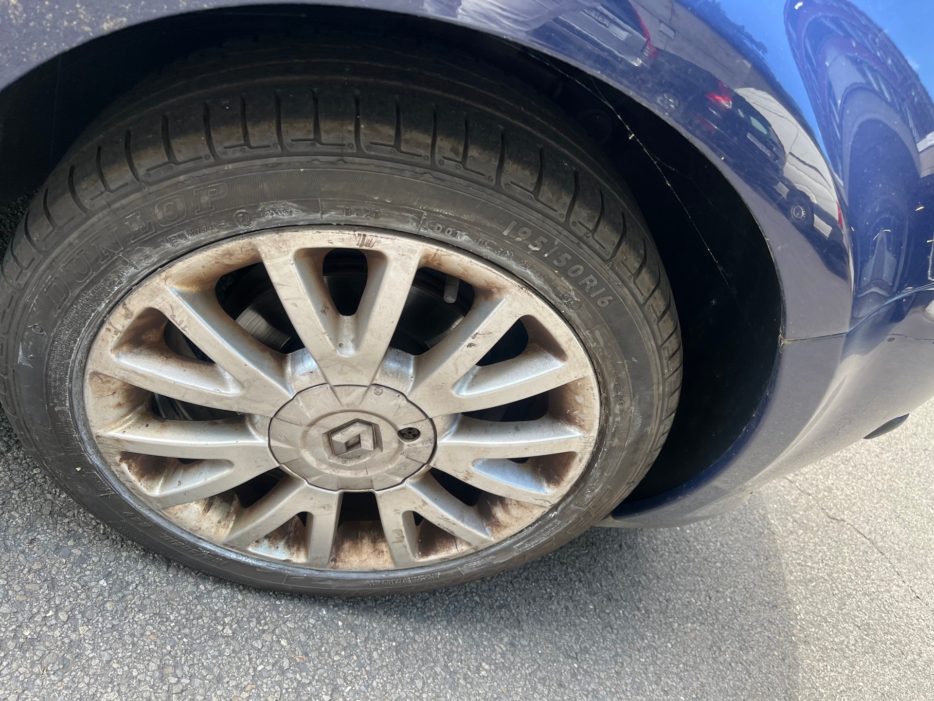 RENAULT Clio 1.6 16V Dynamique-image-2