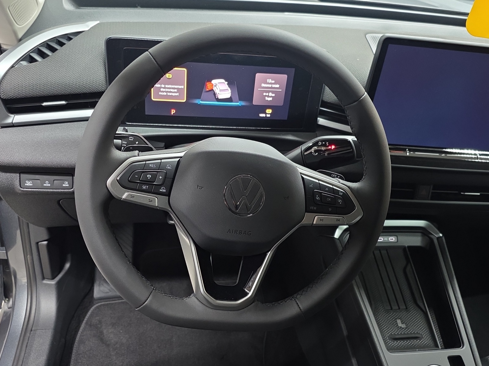 VW T-Roc 1.5 eTSI mHEV Life DSG-image-9
