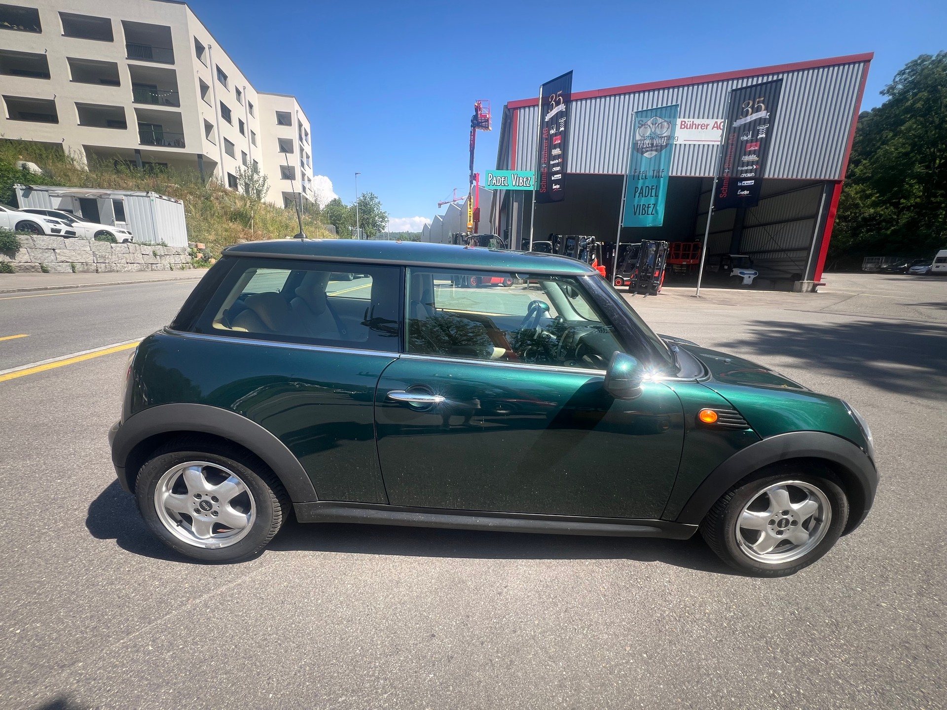 MINI Cooper-image-3